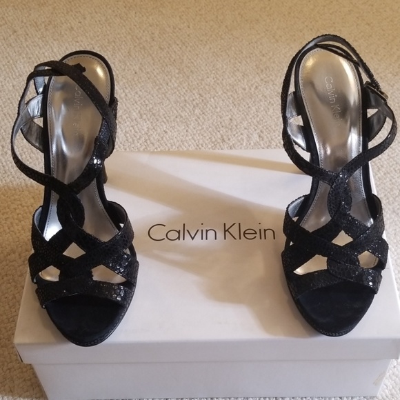 Black Stilettos - Picture 3 of 5